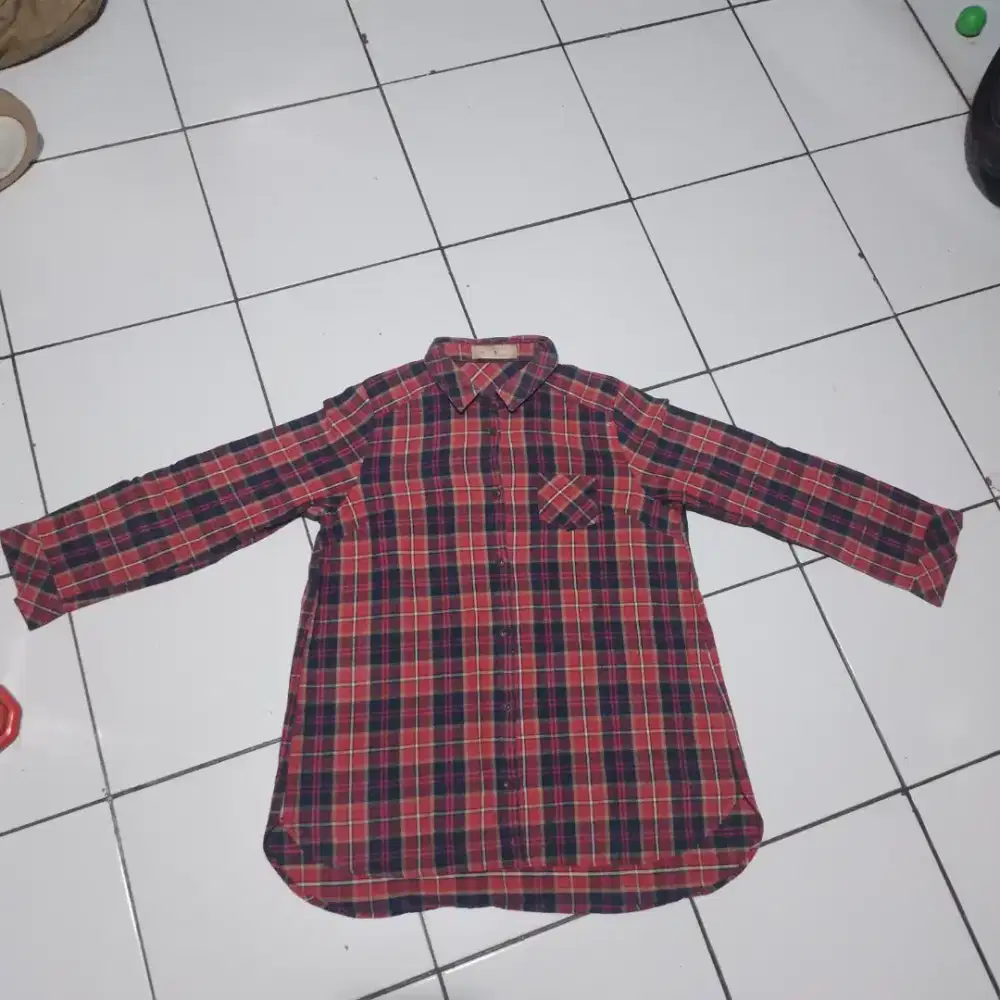 Flanel cewek merk White Berry