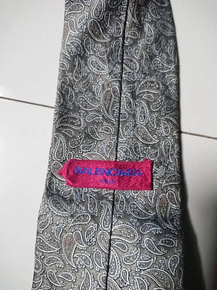 Dasi balencia second