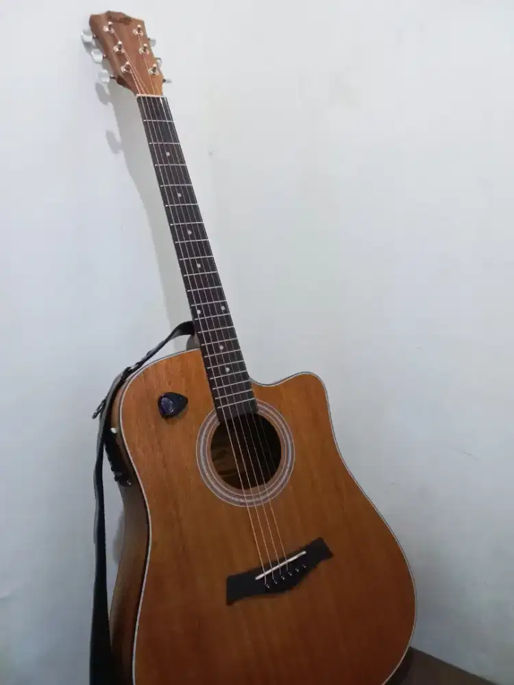 Gitar Akustik COWBOY GWC 240 ns ORIGINAL  Preamp Cowboy Tuner