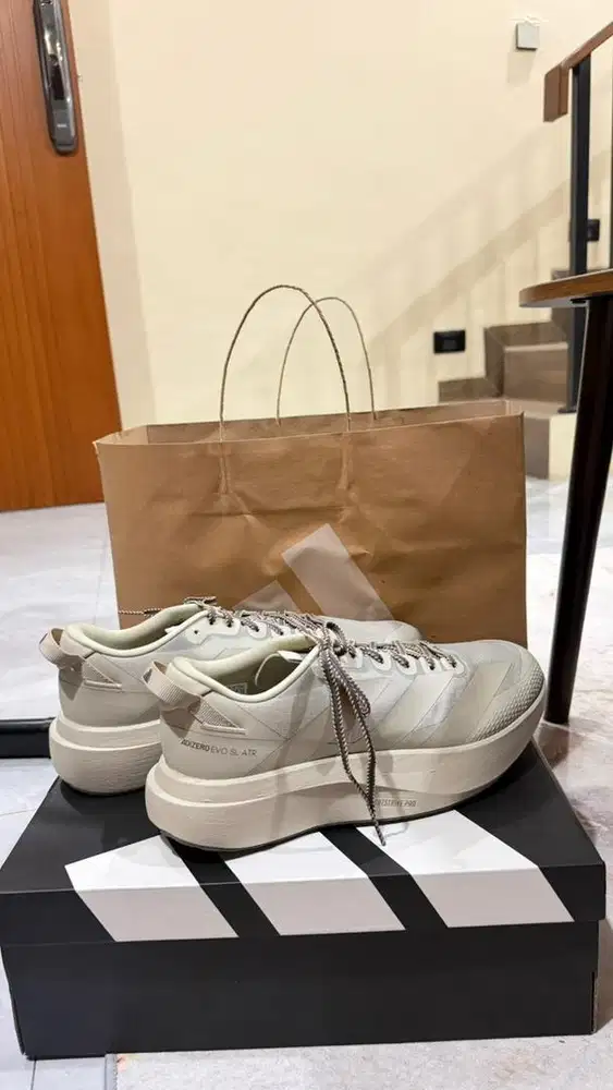 Sepatu Lari / Running Adidas Adizero EVO SL