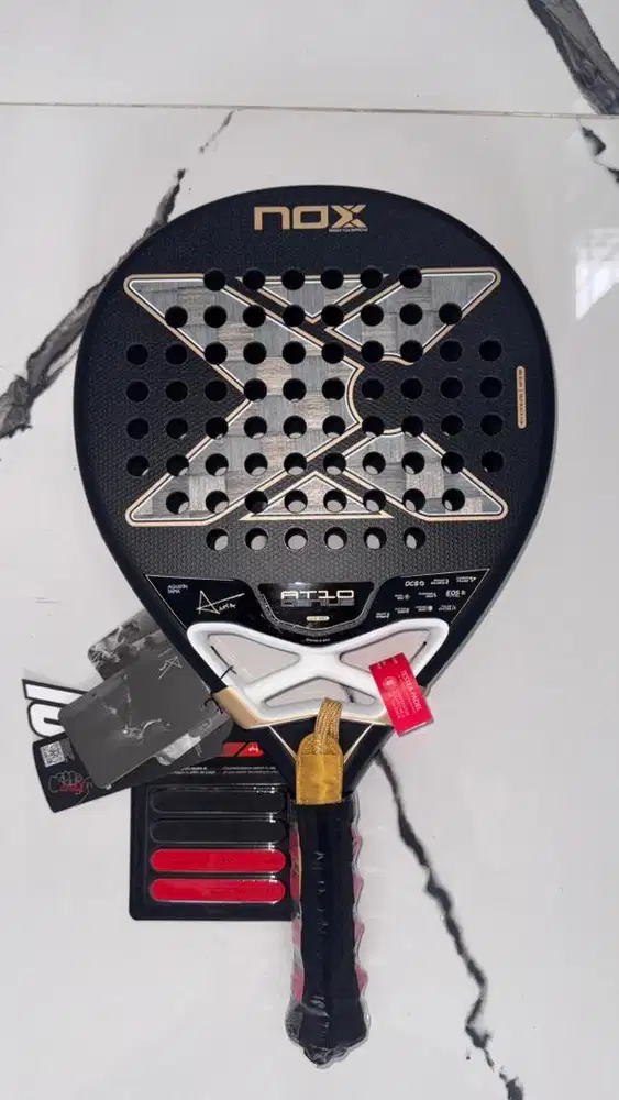 Raket Padel Nox AT10 18K 2026