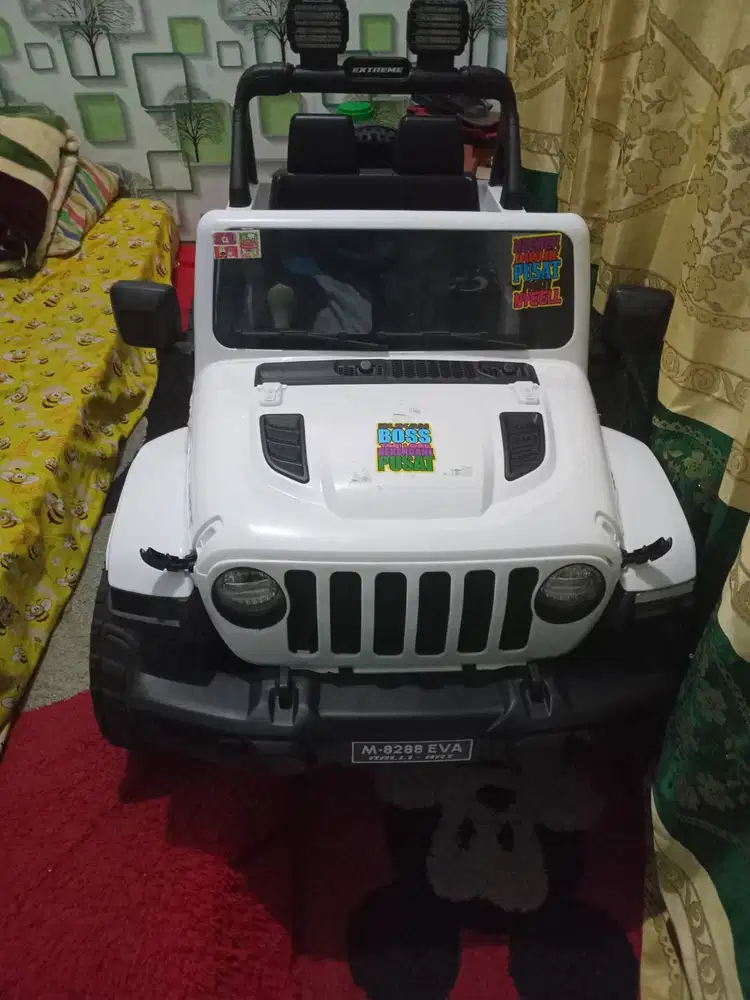 Mobil aki anak EVA ban Karet