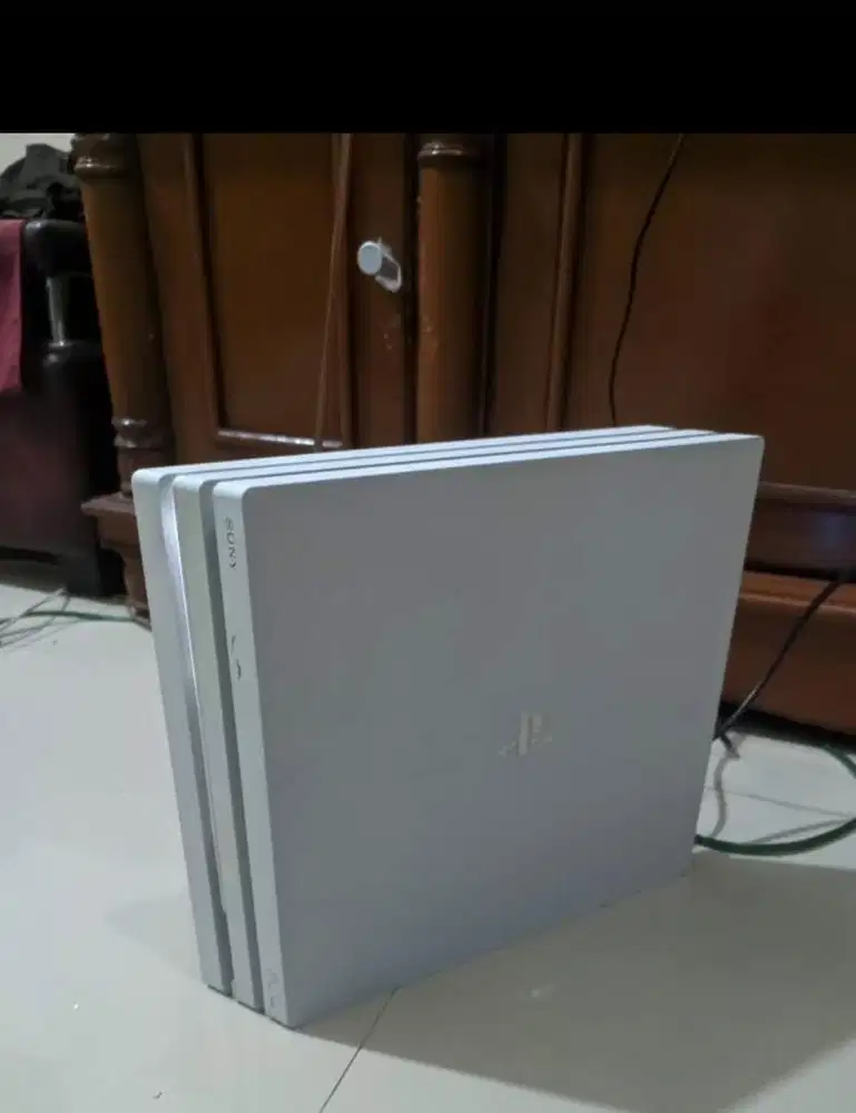 Playstation 4 Pro 500 Gb