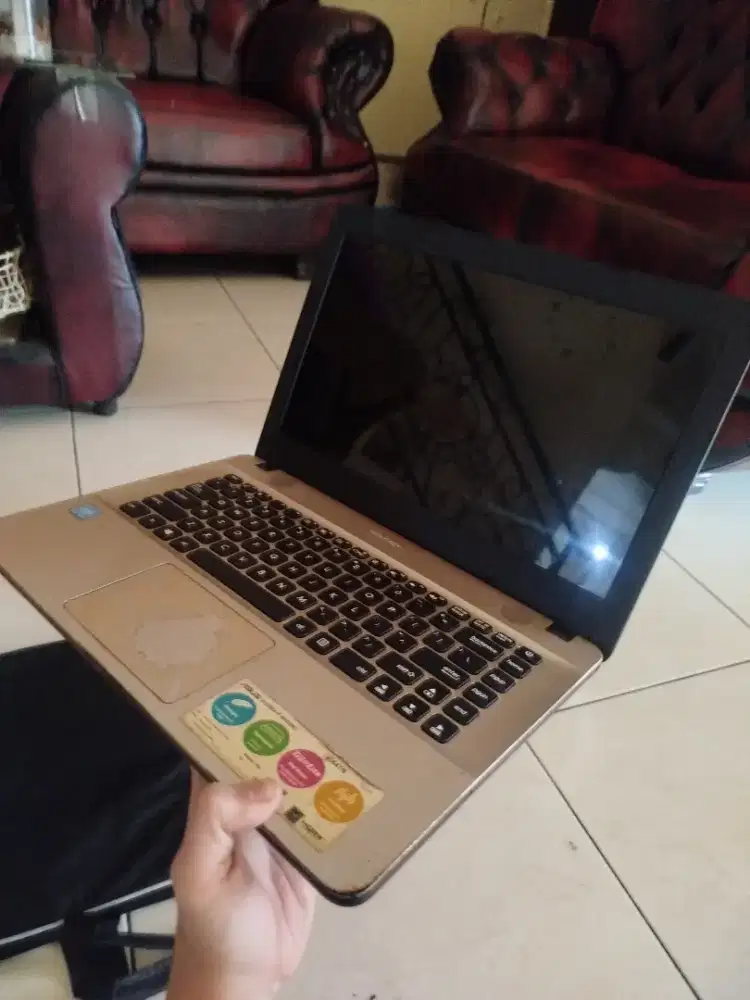 Laptop Asus X441N jual murah aja Krn Mati