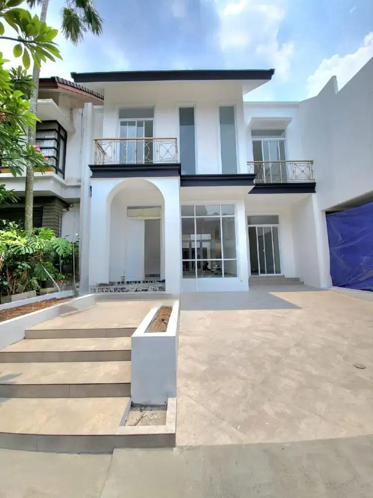 HOT SALE!!!RUMAH MEWAH BRANDNEW SIAP HUNI LOKASI STRATEGIS AMAN NYAMAN