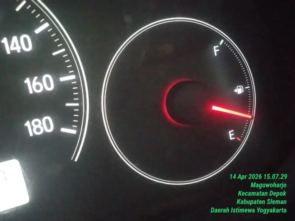 Di cari tukang bersih2 halaman dan supir 1