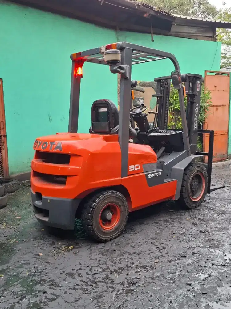 Forklift Toyota 3 Ton,Matic, Tiang 3 Meter,1DZ-II,FDZN30,Tahun 2016