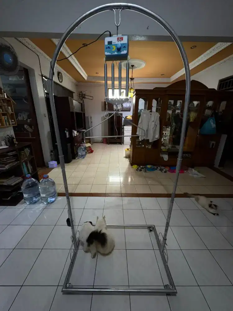 Satu set tiang ayunan roda dengan ayunan listrik otomatis