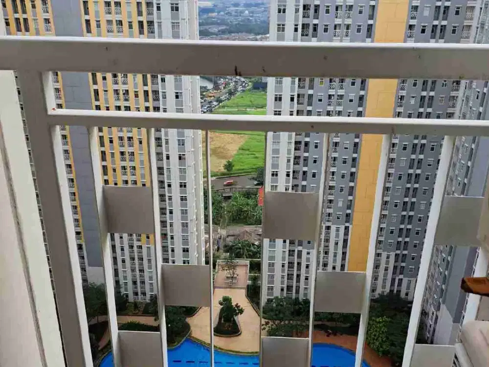 Dijual cepat Apartement Springlake Sumarecon Bekasi