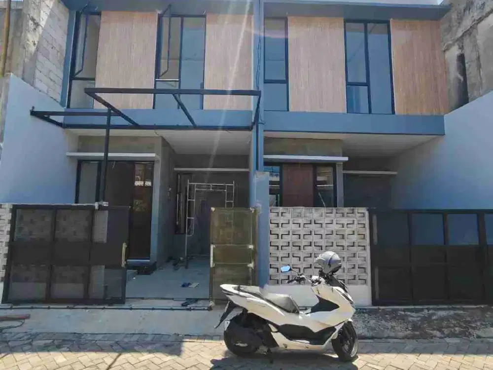 2 Unit Rumah Baru 2 Lantai siap Huni di Simpang Darmo Permai, Sby
