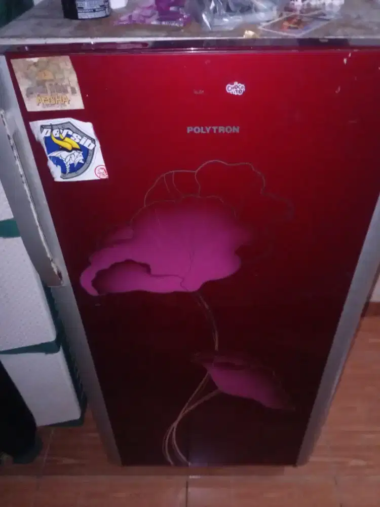 kulkas 1 pintu polytron