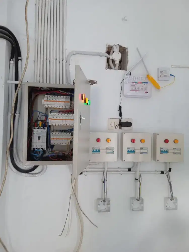 Pemasangan instalasi listrik