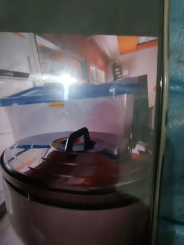 Peralatan dapur restoran Almaz