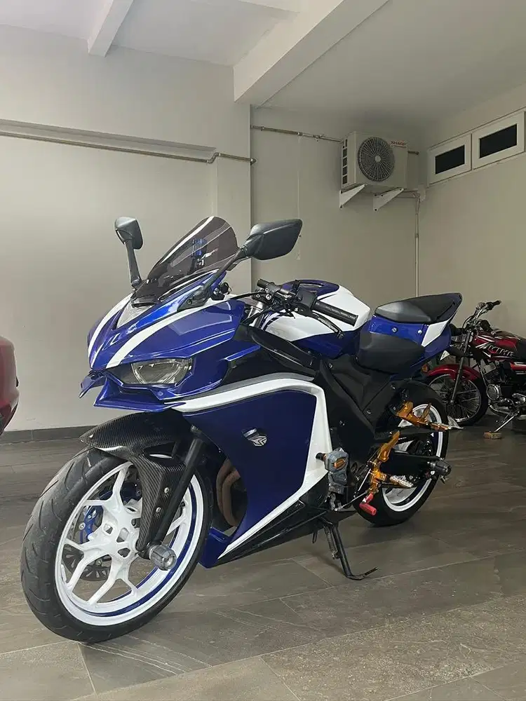 Yamaha R25 2014 LOW KM