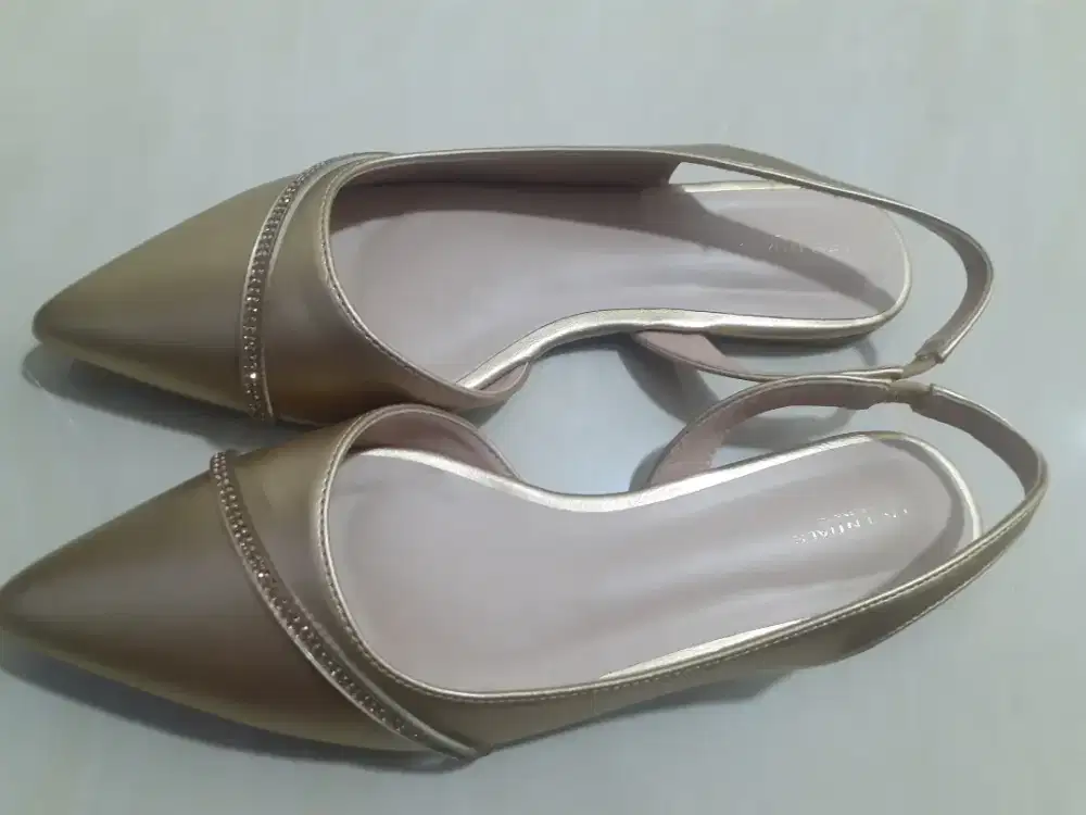 Jual sepatu flat urban & co