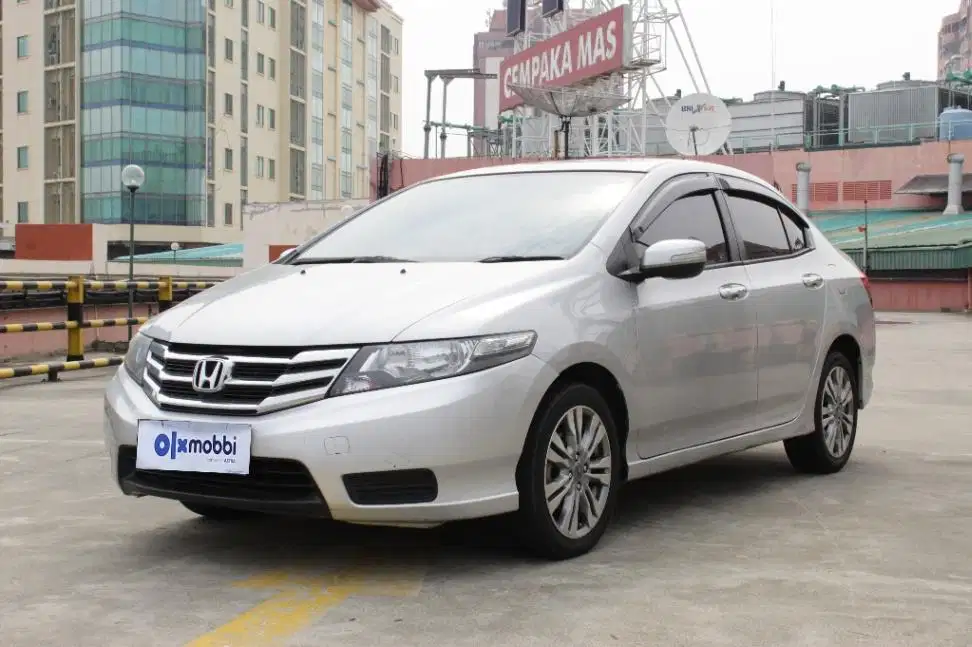 TDP 6,JT, Honda City 1.5 E Bensin-AT Putih 2013