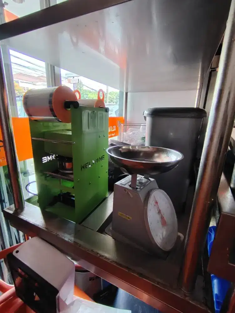 Peralatan dapur restoran