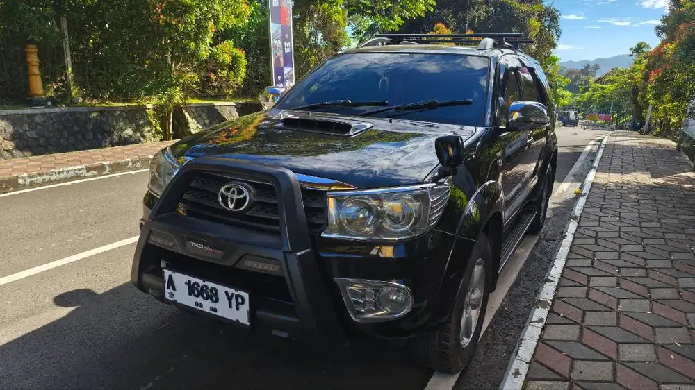 Fortuner tipe G metic solar 2011 hanya 189jt