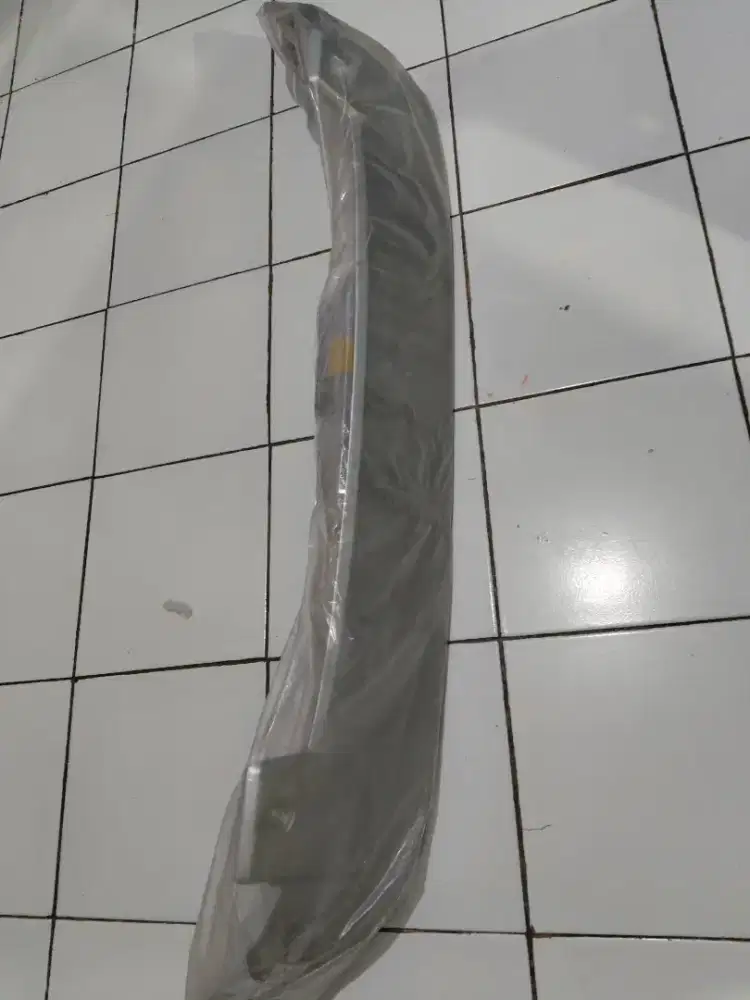 Spoiler Innova lama Tahun 2005-2015