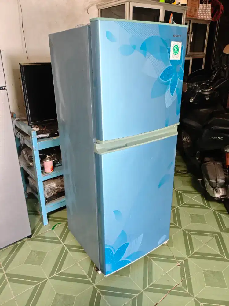 KULKAS SHARP 2 PINTU