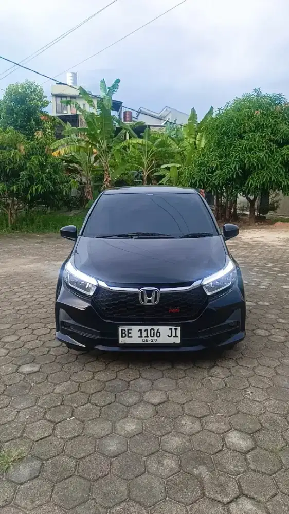 Di jual mobil honda Brio e satya metic tahun 2024