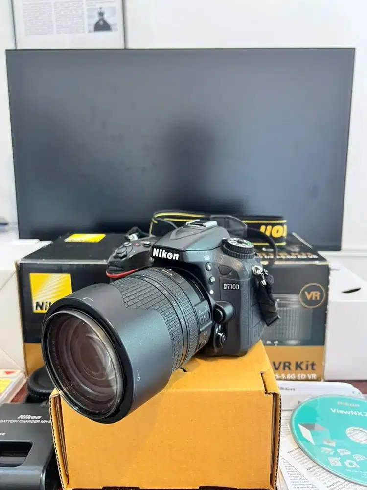 Kamera Nikon D7100 Kit 18-140