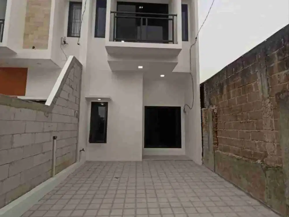 rumah 2 lantai murah di Cilangkap Jakarta Timur