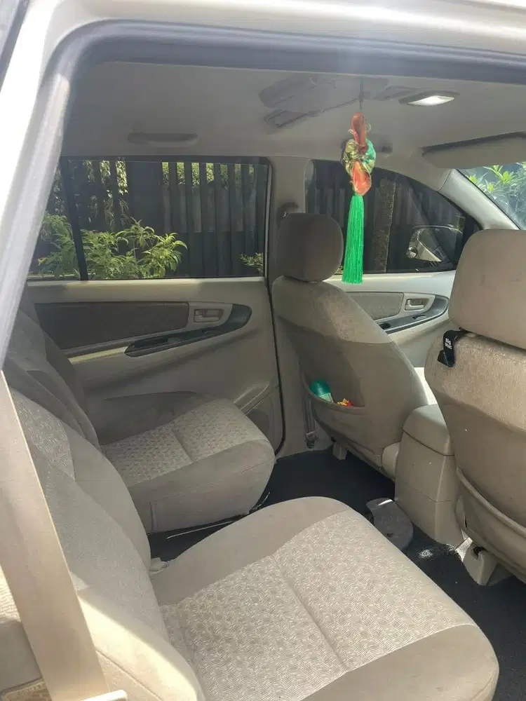 Innova 1tr 2012 Type G Luxury Automatic Low Km