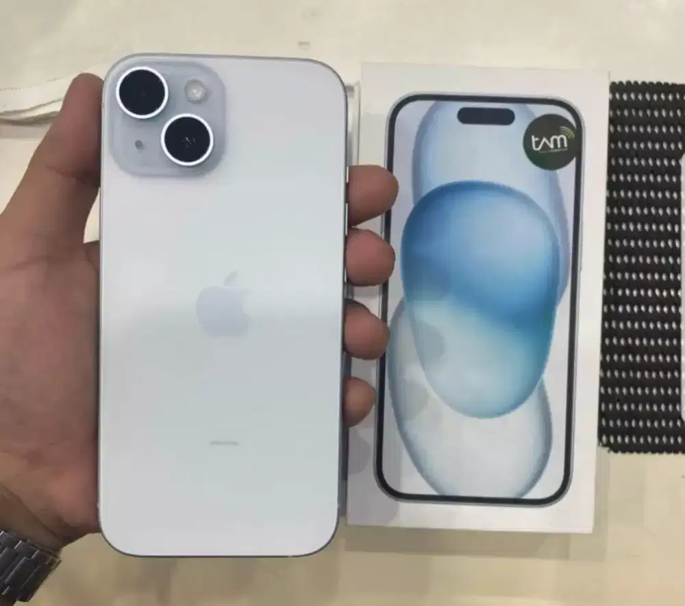Iphone 15 128GB Resmi Ibox lengkap, bs tt