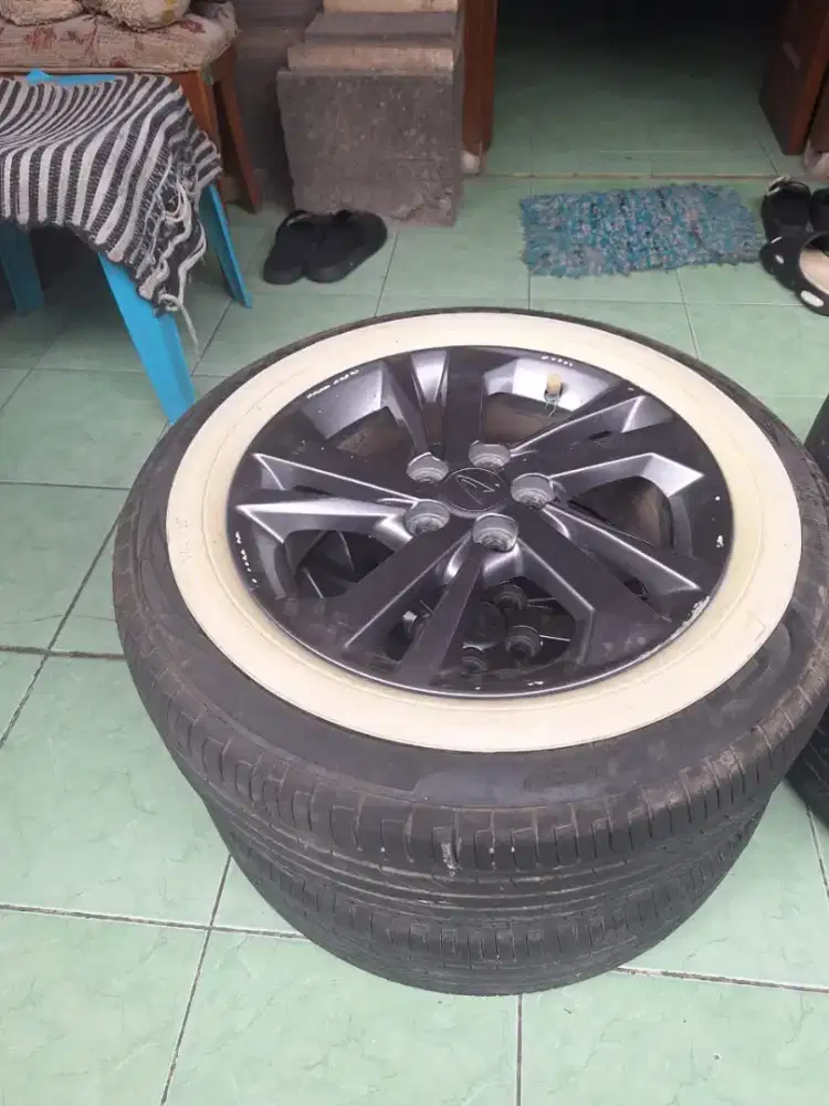 Dijual ban mobil all new xenia 2022