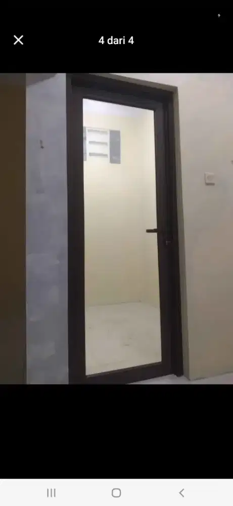 Pintu alumunium kaca swing T220cm L100cm harga 2,1 jt / unit terpasang