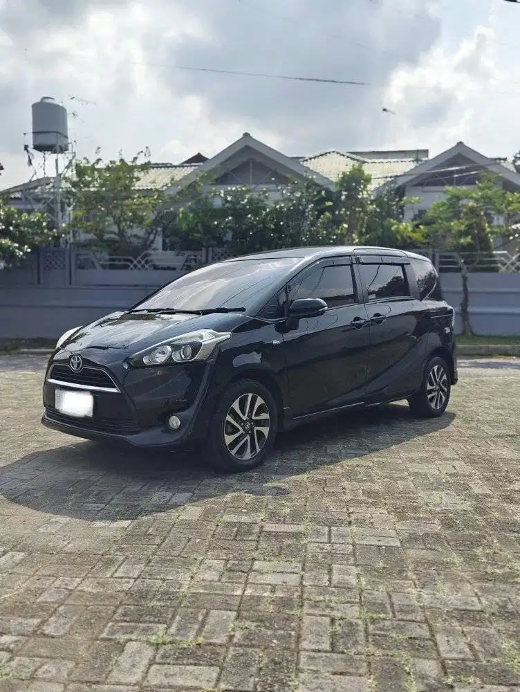 TOYOTA SIENTA 1.5 V AT 2017, PLAT H, PJK BARU GRESS, LOW KM, TOP!!