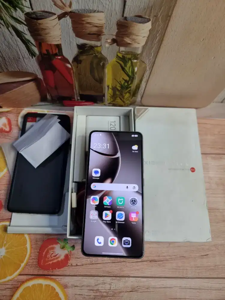 Jual hp bekas Xiaomi 14T pro 12/512 LIKENEW istimewa grs masih panjang