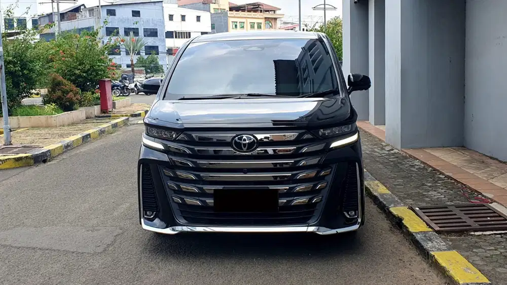 [ LOW KM ] Toyota Vellfire VIP Executive Lounge Hybrid 2024/2025