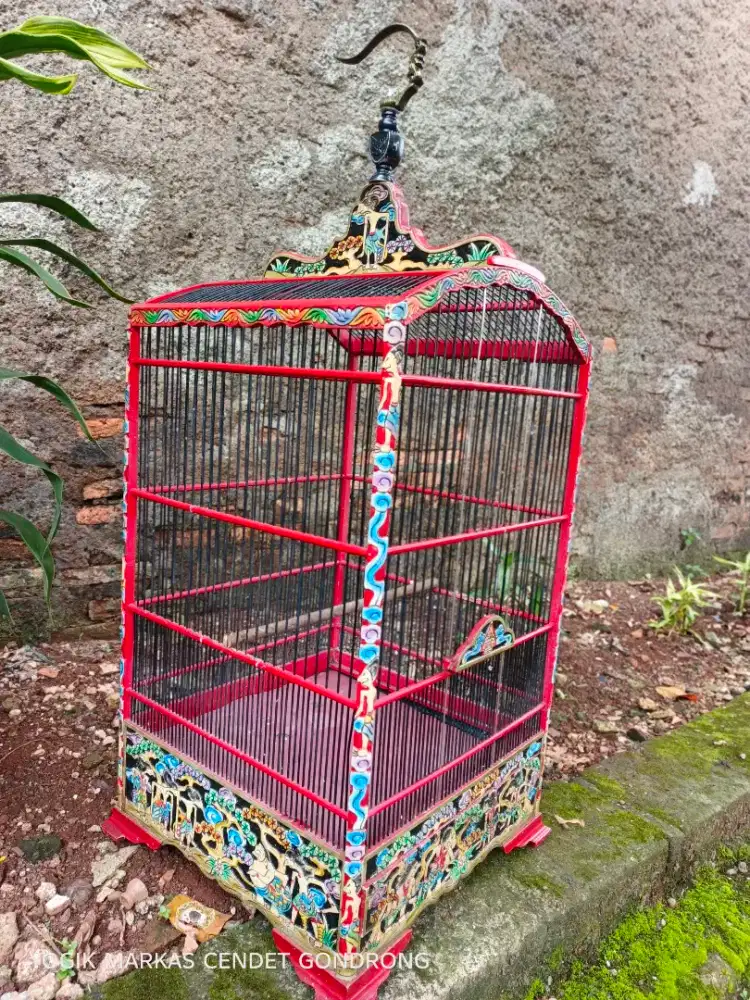 Sangkar ukir jati ori merah