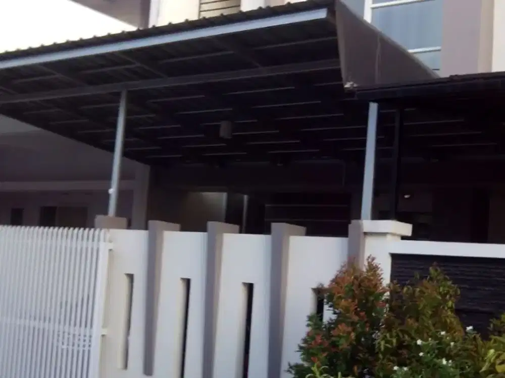 Dijual Rumah 2 1/2 Lantai Siap Huni di Poris Paradise Eksklusif 2