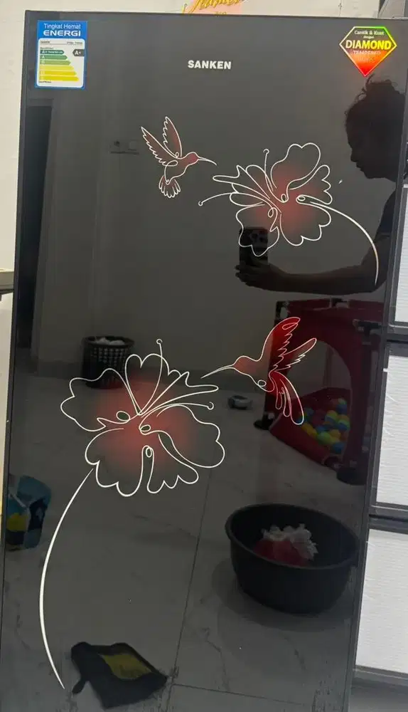 Kulkas SANKEN 1 Pintu Motif Kaca – Hemat Energi A+ Elegan