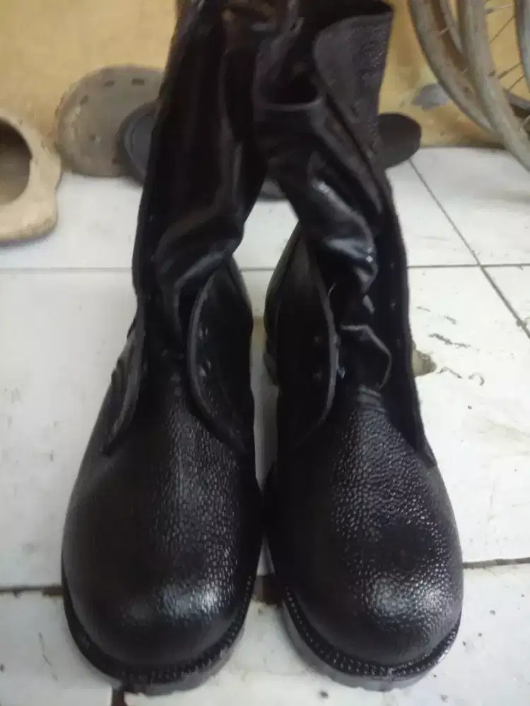 Sepatu Satpam Kulit Kebo Uk 40