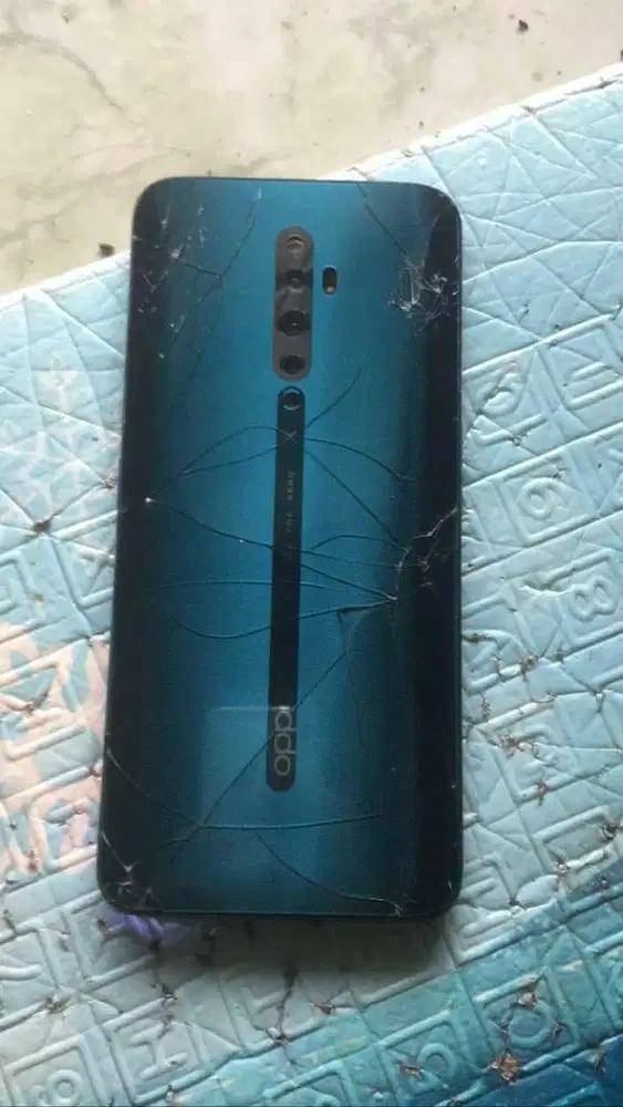 oppo reno 2z ( baca desk )