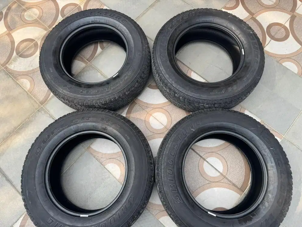 Dijual Ban Bekas Bridgestone Dueler H/T 255/70 R18