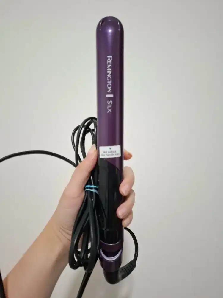 Catokan pelurus rambut Remington