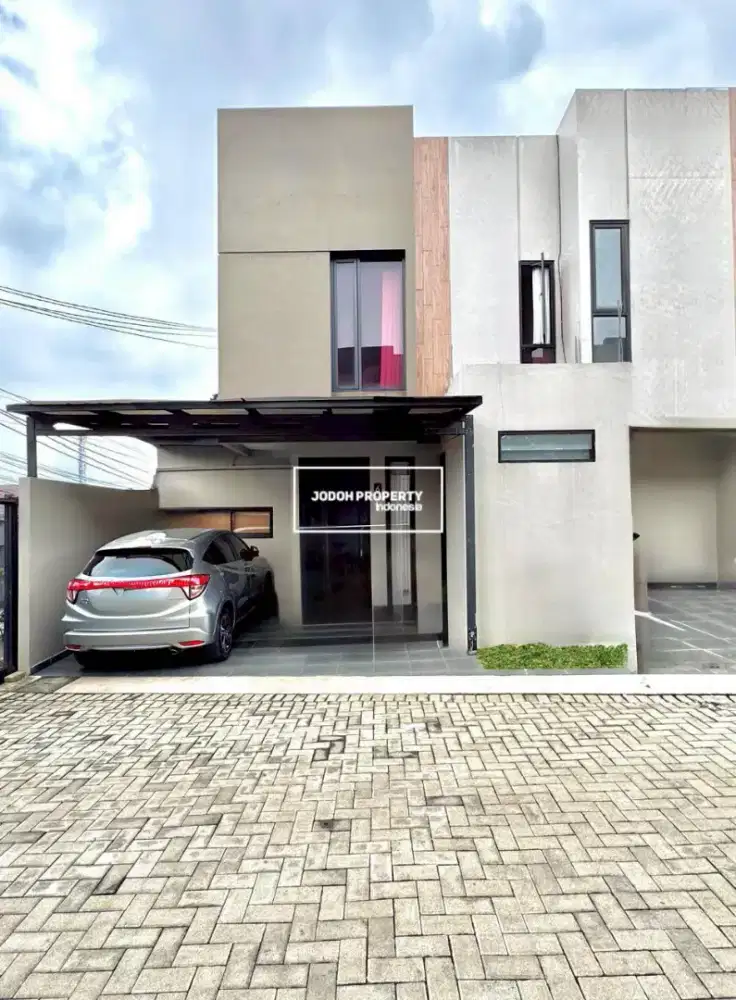 JUAL RUMAH SECOND SEMIFURNISH DALAM CLUSTER PAMULANG LOKASI STRATEGIS