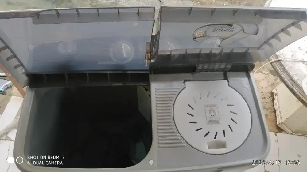 mesin cuci 2 tabung merek Sanken