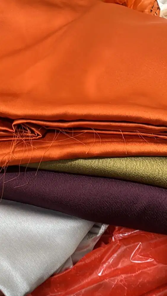 Kain Percah sisa produksi 0,5 m - 1 meter lebih aneka warna dan corak