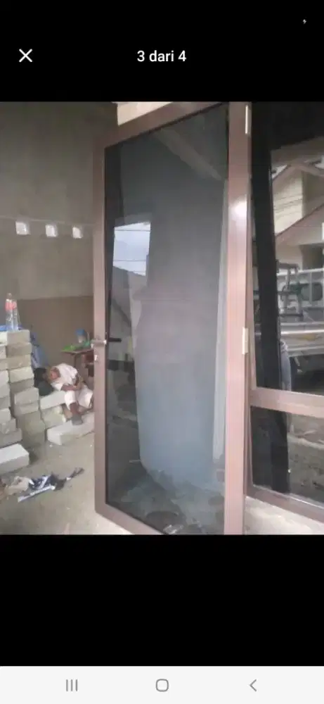 Pintu swing kaca aluminium T220cm L100cm harga plus pasang 2,1 jt /pcs