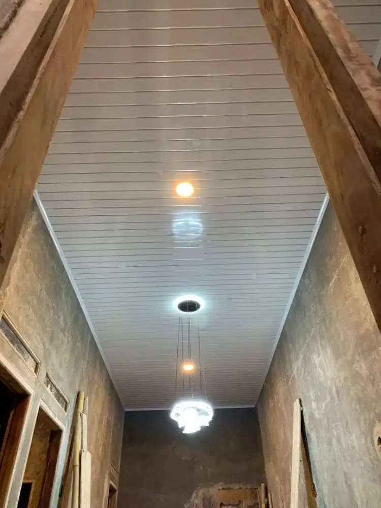 Menerima pemasangan plafon PVC