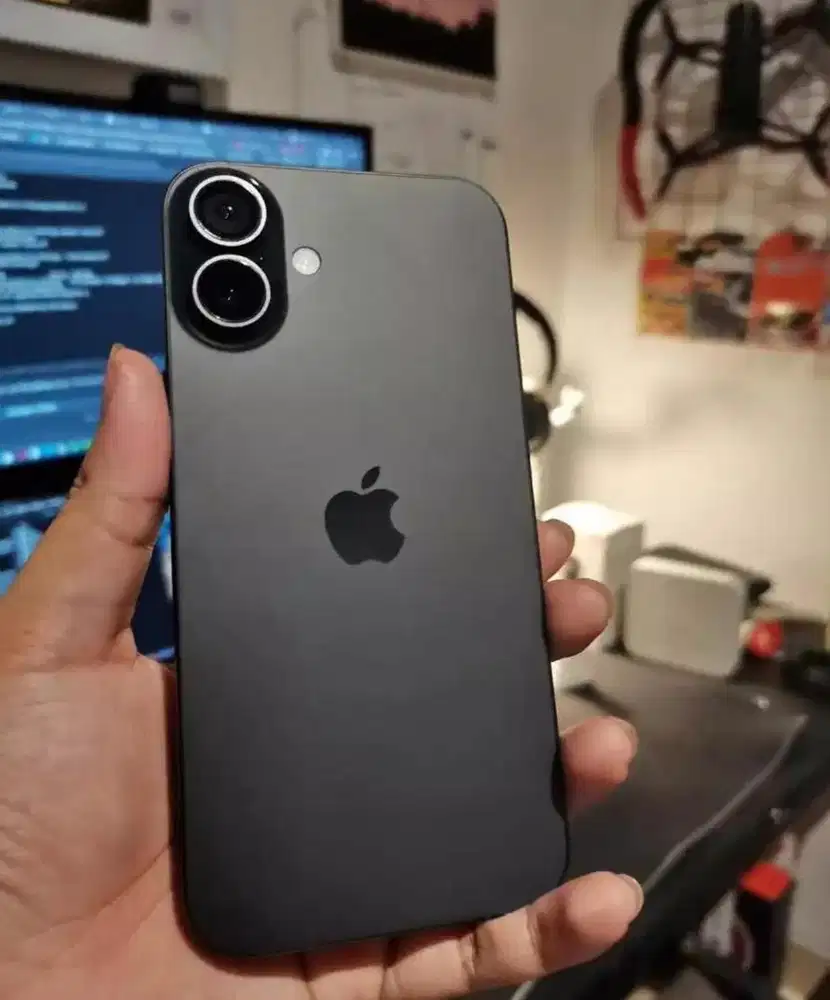 Iphone 16 plus 128 like new