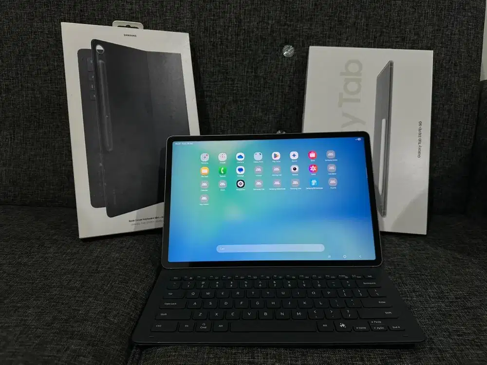 Samsung Galaxy Tab S10 FE+ 5G 12/256gb sein with Keyboard & pen origin