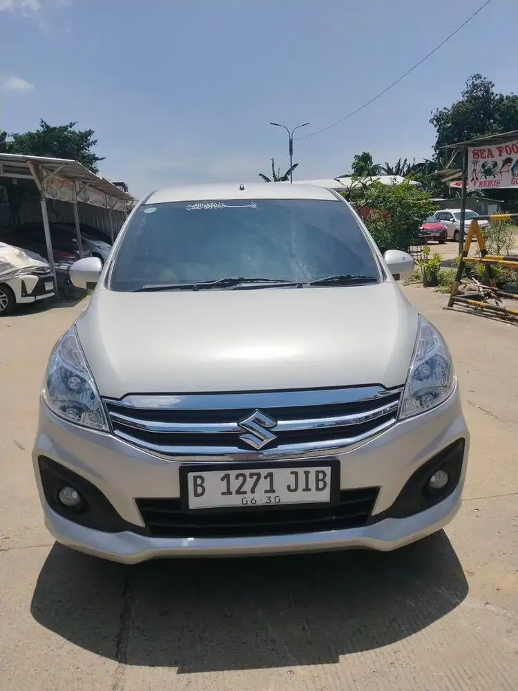 Di jual Ertiga GL manual