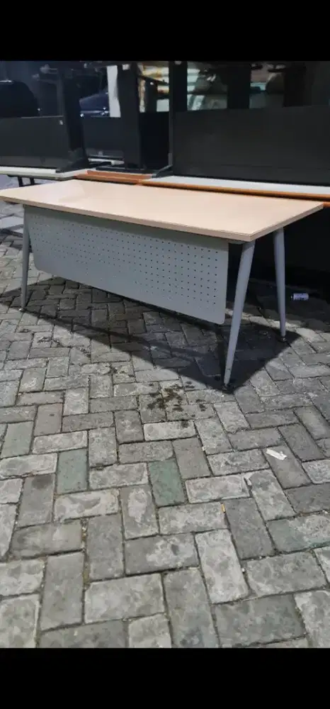 Jual meja kantor bekas